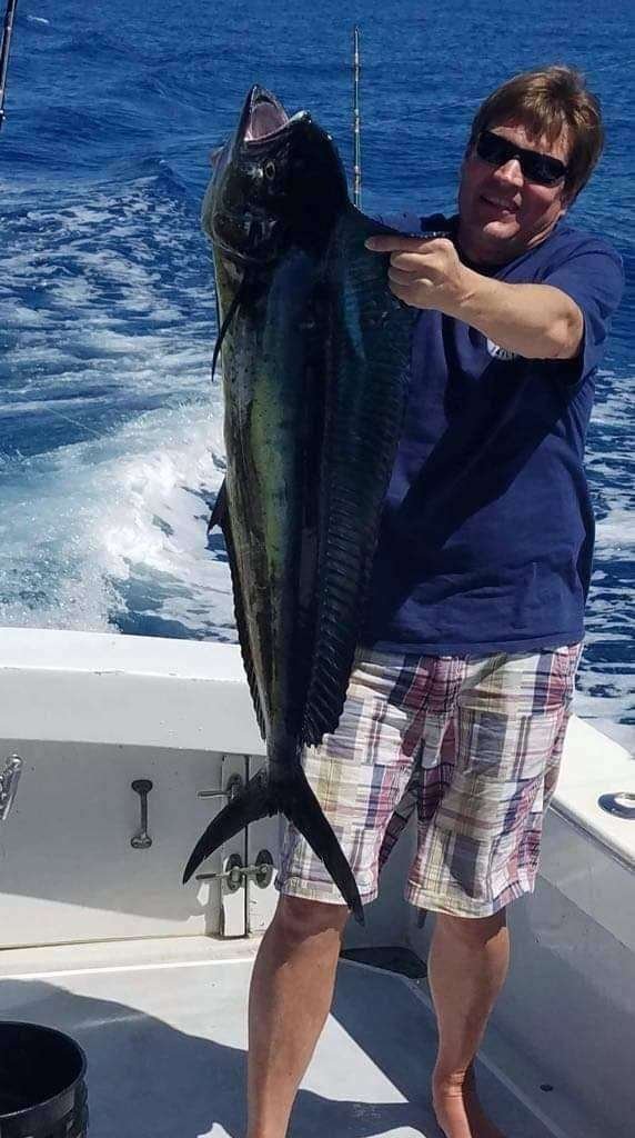 Capullo Tamarindo full day charter dorado