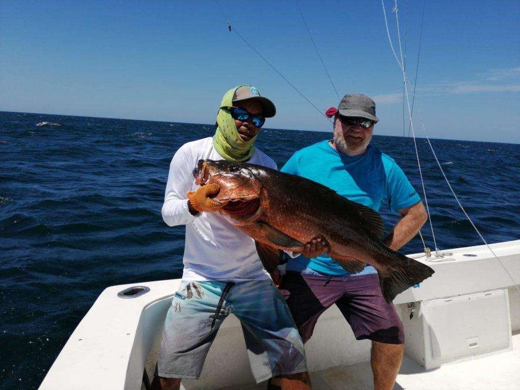 Outcast Tamarindo full day charter snapper