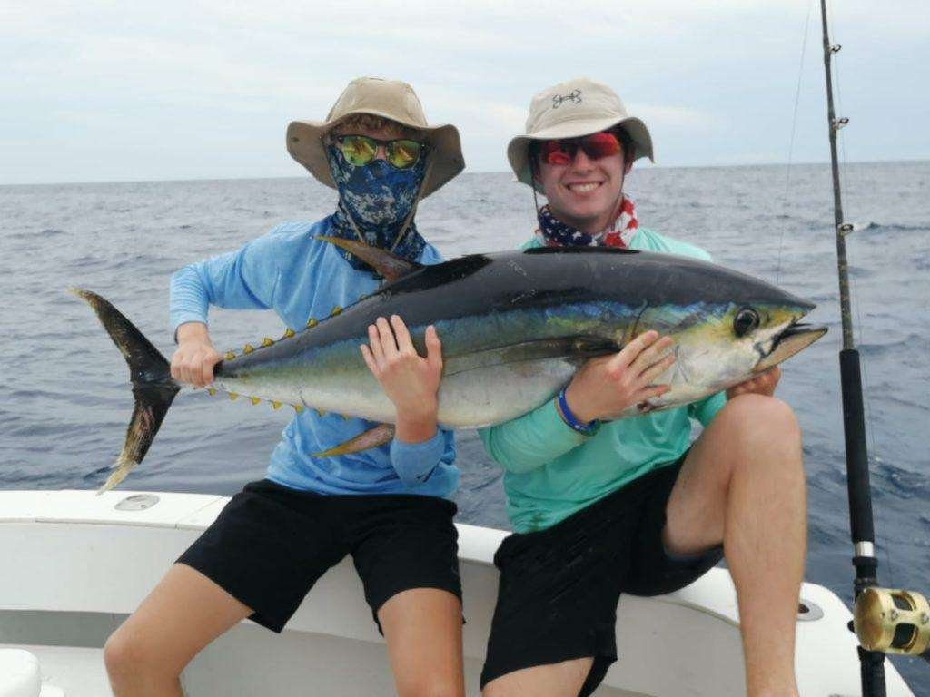 Outcast Tamarindo full day charter tuna