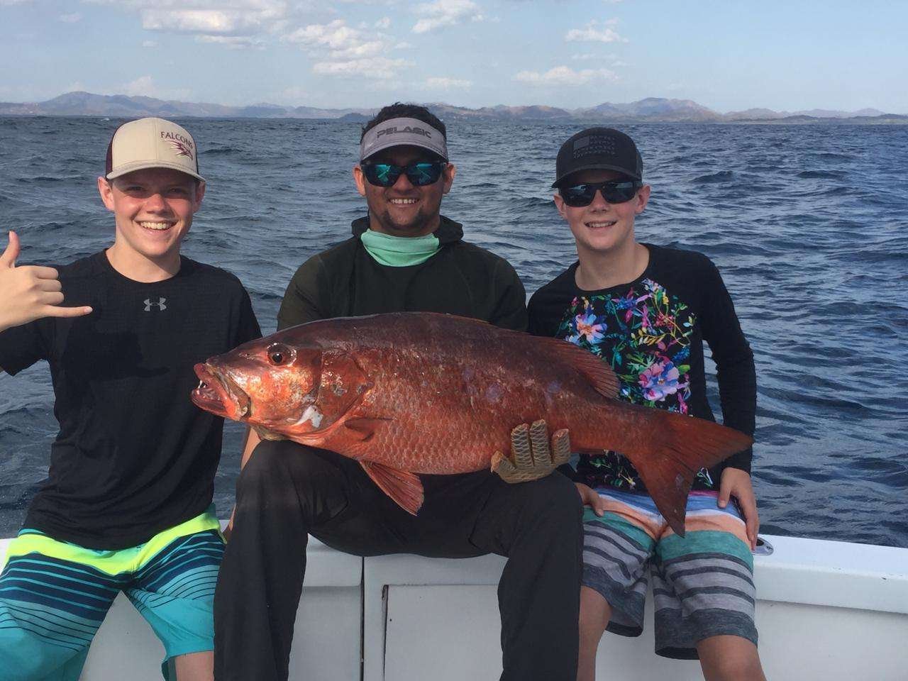 Crazy Dog Tamarindo full day charter cubera snapper
