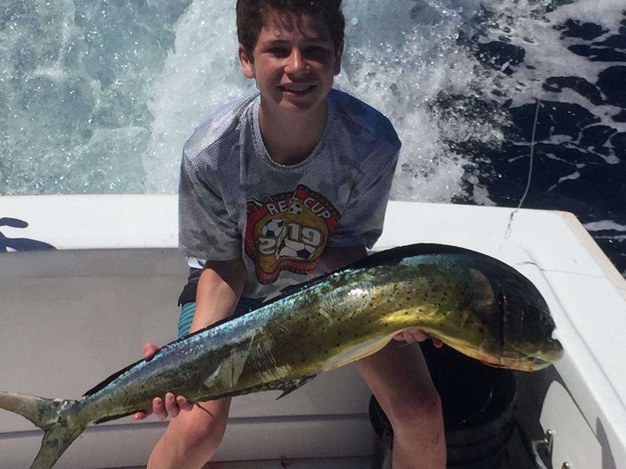 Crazy Dog Tamarindo full day charter dorado